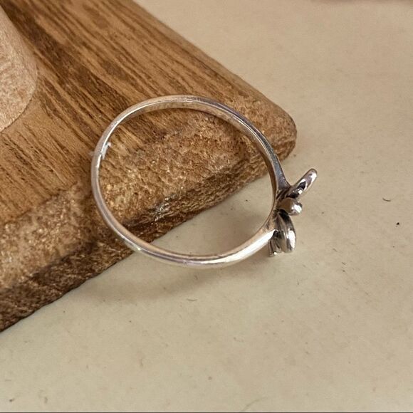 Dragonfly Sterling Silver Minimalist Ring Sizes 6,7,8 - Picture 4 of 5